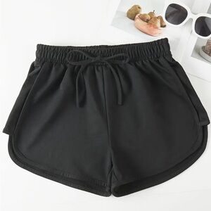 Women’s light weight elastic waist athletic shorts size Lg
